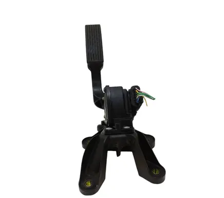Hyundai Sonata Accelerator throttle pedal 327263L200 BEW0186A3L000