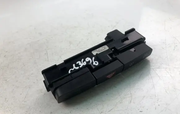 Opel Insignia A Hazard light switch 13324594