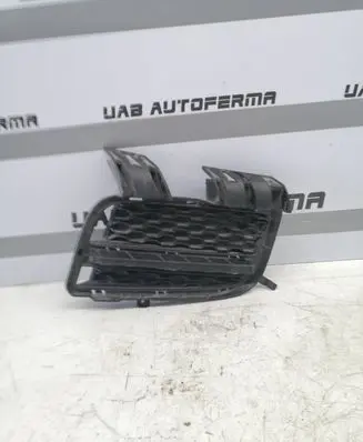 Jaguar XE Front fog light trim/grill GX738B29CA