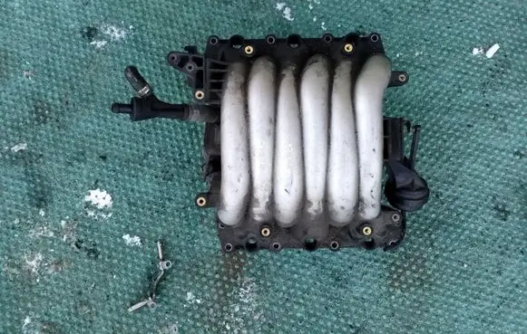 Audi A6 S6 C5 4B Intake manifold 078133223S 2900303789 078133151AM
