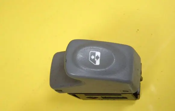 Renault Kangoo I Electric window control switch 189848