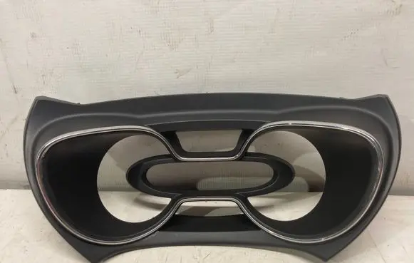 Dashboard trim