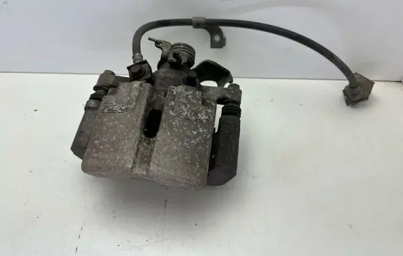 Ford Mustang VI Rear brake caliper FR3C2K327FH