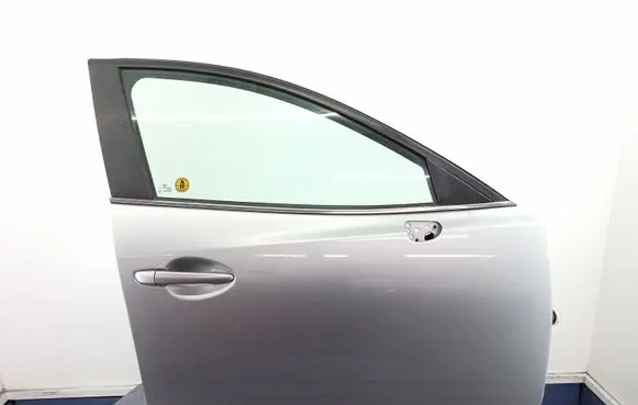 Mazda 3 II Front door