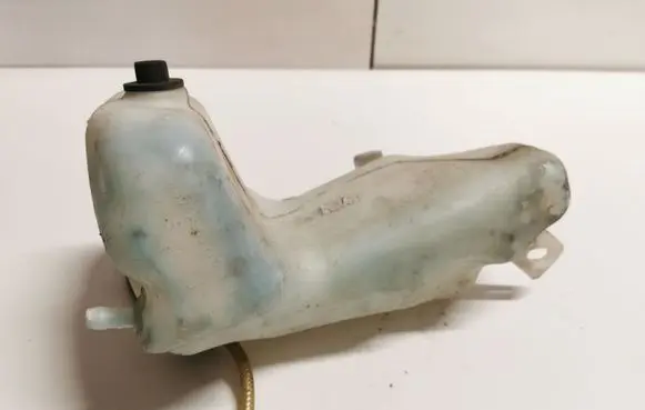 Mercedes-Benz E W211 Windshield washer fluid reservoir/tank 2118602260