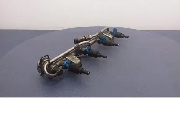 Volkswagen PASSAT B5 Fuel main line pipe 058133551F