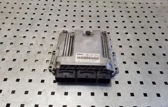 Nissan NV400 Engine control unit/module 0281030577 237102265R