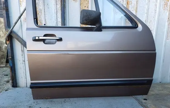 Volkswagen Jetta II Front door