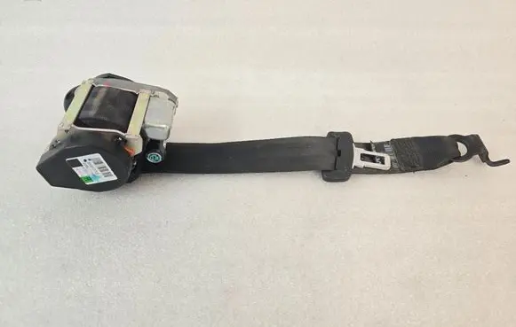 Volvo XC90 Third row seat belt 39825739