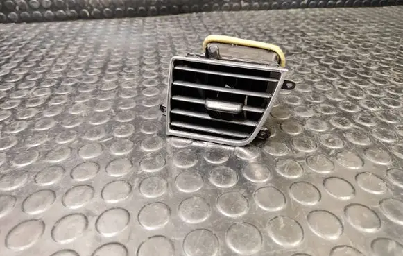 Audi A8 S8 D4 4H Dash center air vent grill 4H2820952A 4H2820952 4H2820951