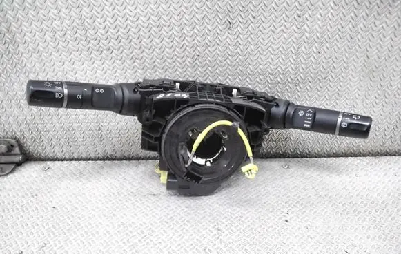 Mazda 2 Wiper turn signal indicator stalk/switch D65166CS0 DF7166120B