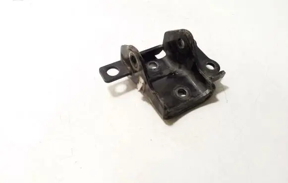 KIA Sportage Engine mounting bracket