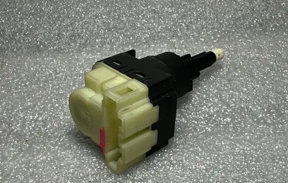 Audi A6 S6 C5 4B Brake pedal sensor switch 1K2945511
