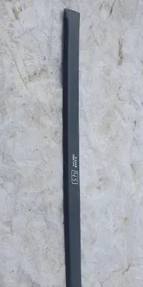Peugeot 3008 I Front sill (body part) 82018Z03