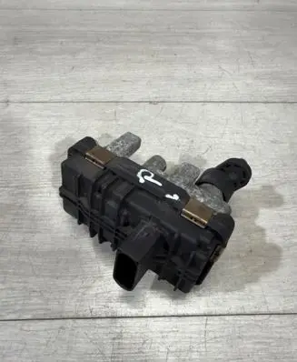 BMW 4 F32 F33 Turbine electric control actuator 4933519410 6NW01043004