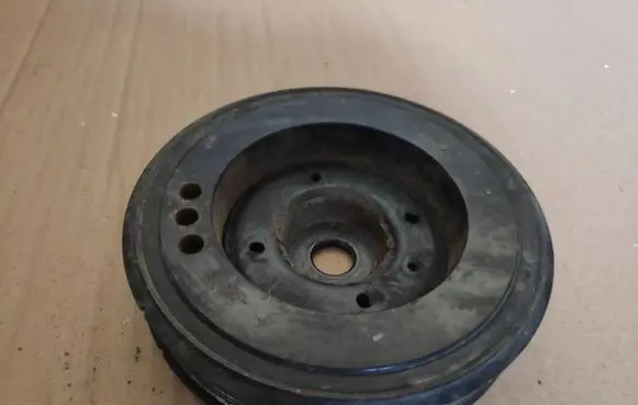 Audi A3 S3 8P Crankshaft pulley 06H105243K