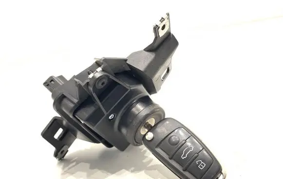Audi Q7 4L Ignition lock 4F0909135L