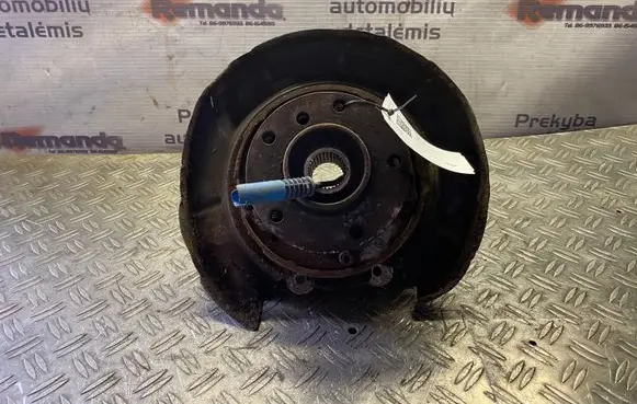 BMW 5 E39 Front wheel hub