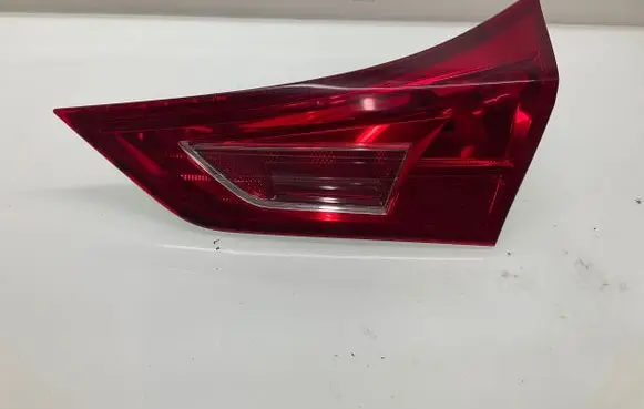 Toyota Auris E180 Tailgate rear/tail lights