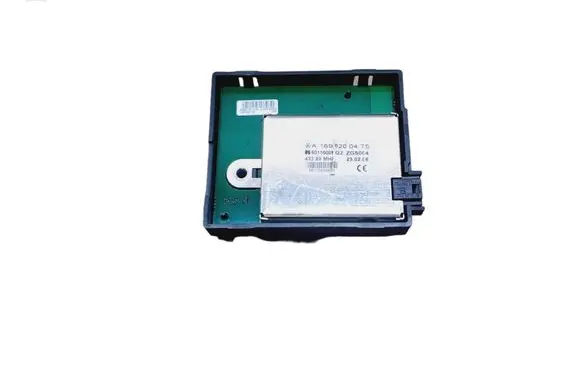 Mercedes-Benz A W169 Antenna control unit A1698200475 50110009