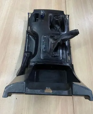 Toyota Land Cruiser (J120) Gear shifter surround trim plastic 5882160040