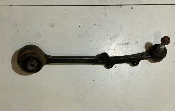 Ford Mustang VI Front control arm E816N