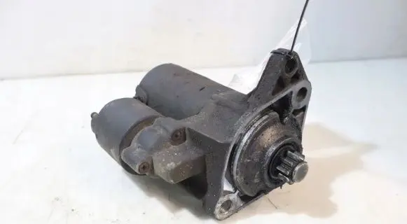 Volkswagen Golf IV Starter motor