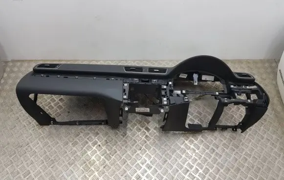 Volkswagen PASSAT B7 Dashboard