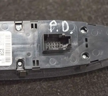 BMW 1 F20 F21 Electric window control switch 9208110