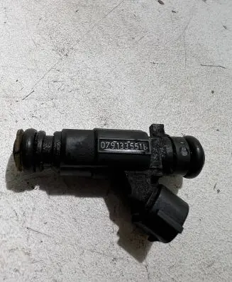 Audi A8 S8 D3 4E Fuel injector 0280156180