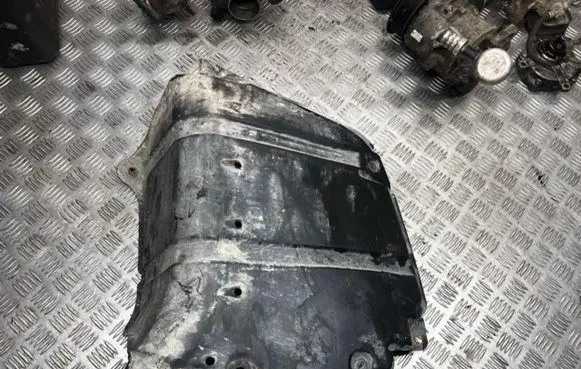 Engine splash shield/under tray