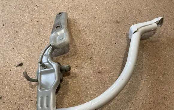 Volkswagen PASSAT B8 Tailgate/trunk/boot hinge 3G5827301A