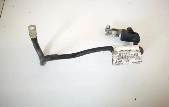 Volkswagen Tiguan Positive cable (battery) 1k0915181c