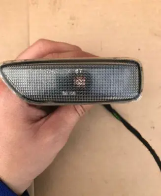 Volvo XC90 Front fender indicator light 150723