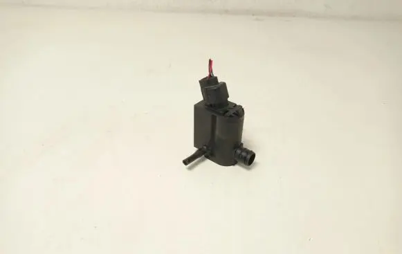 Hyundai Tucson TL Windscreen/windshield washer pump 985101W000