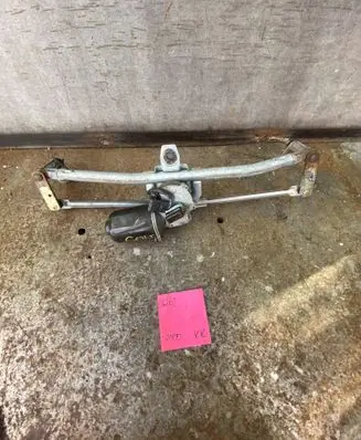 Volkswagen Golf IV Front wiper linkage and motor 1J1955023A 00170757