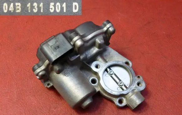 Volkswagen Cross Polo Throttle valve 04B131501D