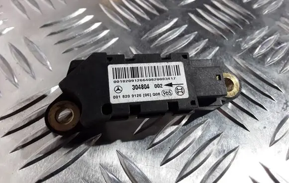 Mercedes-Benz E W211 Airbag deployment crash/impact sensor 0018209126
