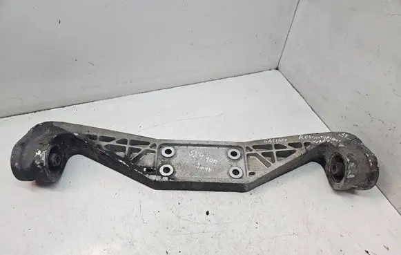 Suzuki SX4 Rear differential/diff mount bracket 