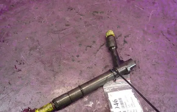Opel Meriva A Fuel injector 