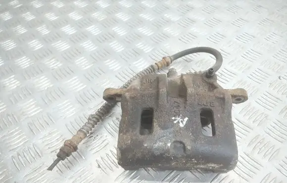 Hyundai Trajet Front brake caliper
