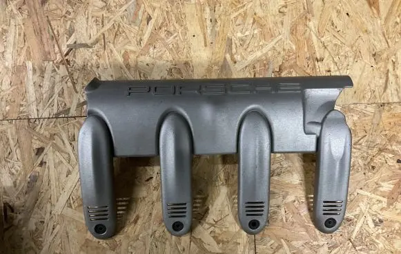 Porsche Cayenne (9PA) Engine cover (trim) 7L5103907 8536476 E2A2A