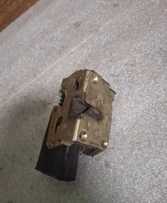 Renault Espace II Front door lock