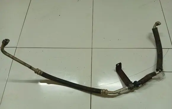Mitsubishi Endeavor Air conditioning (A/C) pipe/hose