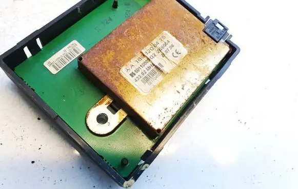 Antenna control unit