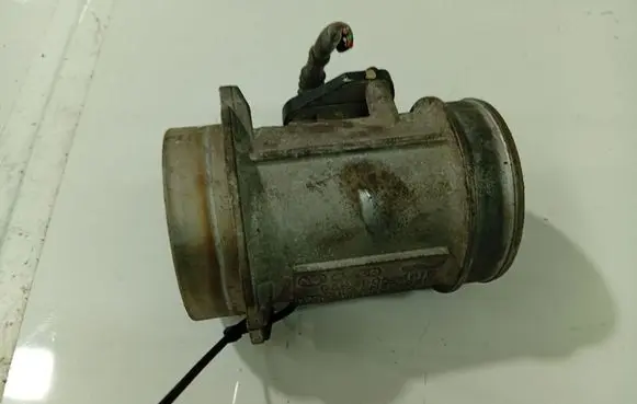 Audi A6 S6 C5 4B Mass air flow meter 059906461G AFH7025C