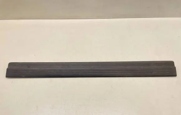 Mercedes-Benz E W212 Front sill trim cover 2126860136