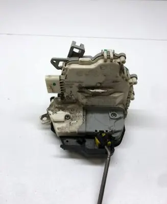 Audi A6 S6 C6 4F Rear door lock 4F0839015J