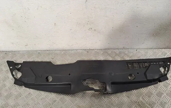 Toyota Corolla Verso AR10 Radiator trim 532890F011 532890F010