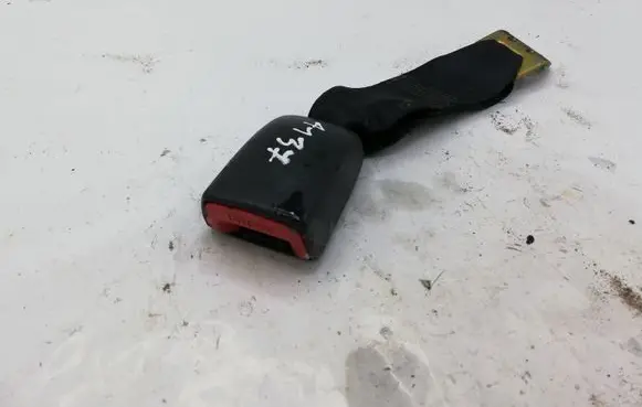 Toyota Corolla Verso E121 Rear seatbelt buckle E034501